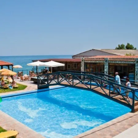 Ekavi Hotel 3*